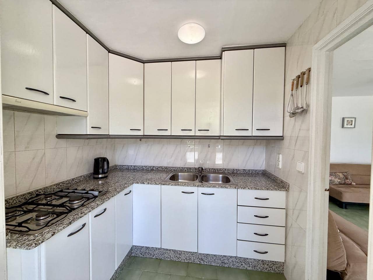 1 bedroom Flat for sale in Benidorm with pool garage - € 149,000 (Ref: 9924936)