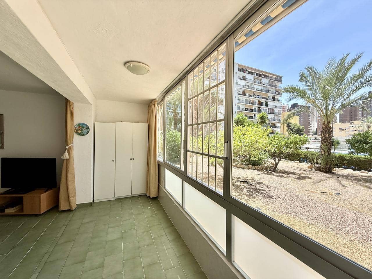 1 bedroom Flat for sale in Benidorm with pool garage - € 149,000 (Ref: 9924936)