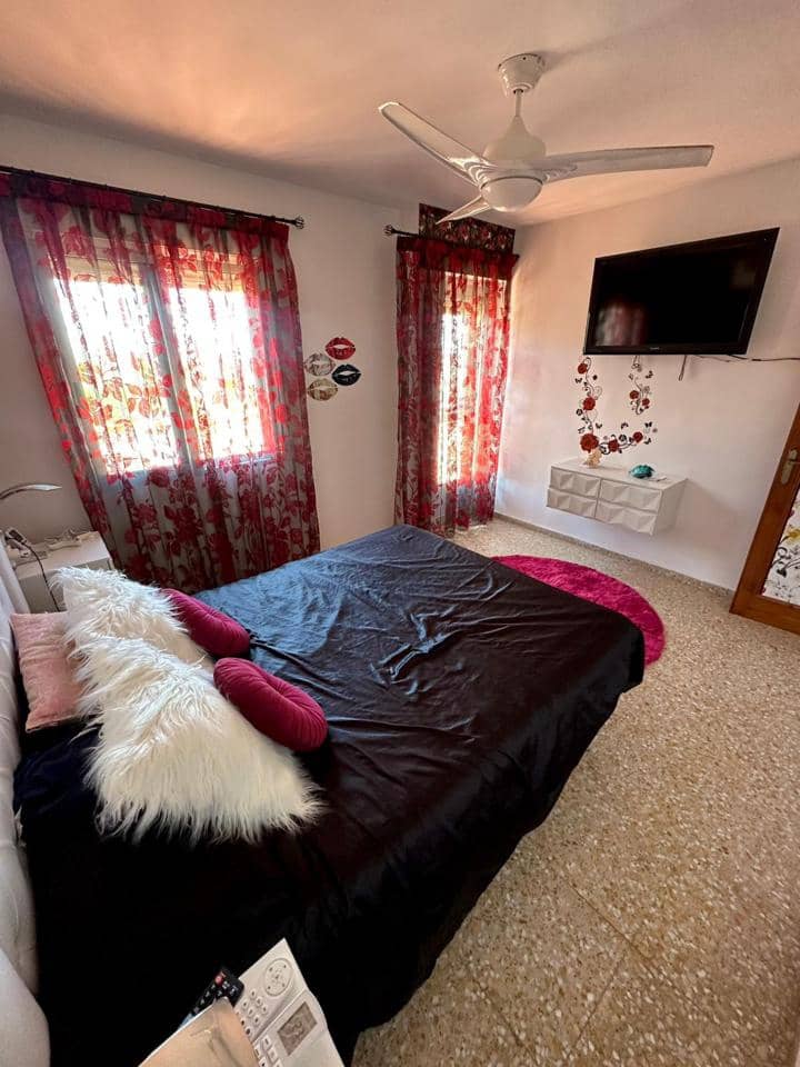 5 soverom Villa til salgs i Manuel med svømmebasseng garasje - € 380 000 (Ref: 9944709)