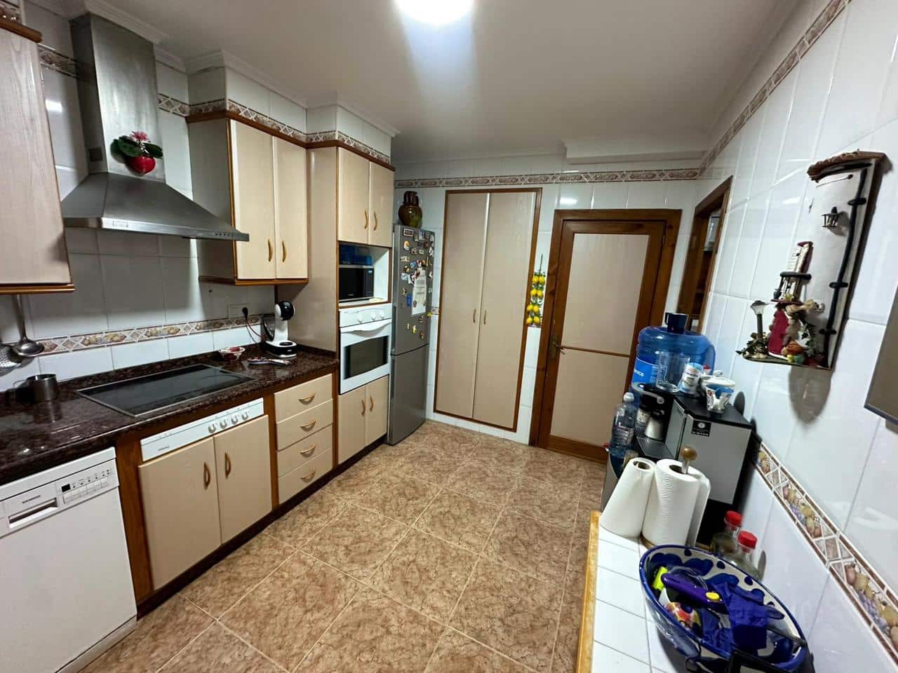 5 soverom Villa til salgs i Manuel med svømmebasseng garasje - € 380 000 (Ref: 9944709)