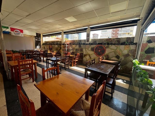 4 makuuhuone Yritys vuokrattavana paikassa Juzgados - Plaza de Toros, Benidorm - 2 500 € (Ref: 9950511)