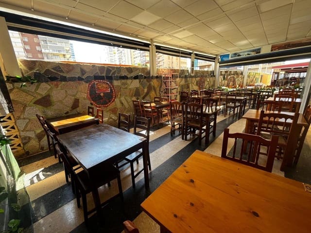 4 makuuhuone Yritys vuokrattavana paikassa Juzgados - Plaza de Toros, Benidorm - 2 500 € (Ref: 9950511)