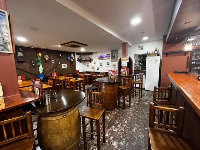 4 makuuhuone Yritys vuokrattavana paikassa Juzgados - Plaza de Toros, Benidorm - 2 500 € (Ref: 9950511)