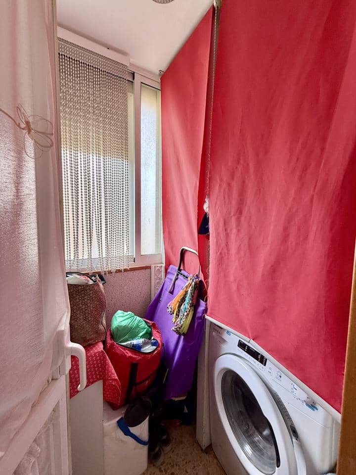1 soverom Leilighet til salgs i Benidorm med svømmebasseng garasje - € 188 900 (Ref: 9973667)