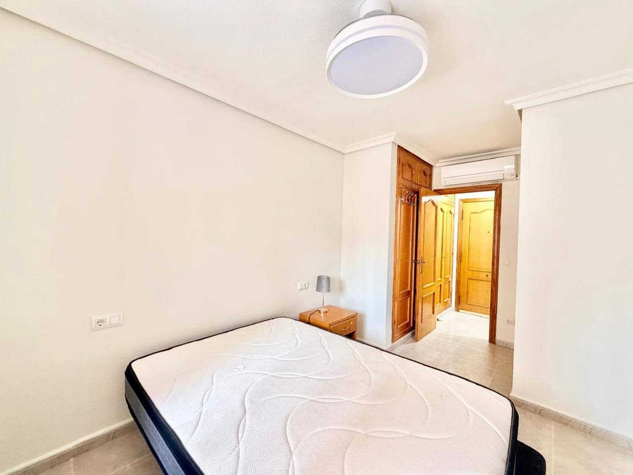 Piso de 3 habitaciones en Benidorm en alquiler con garaje - 1.000 € (Ref: 9984009)