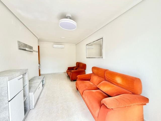 Piso de 3 habitaciones en Juzgados - Plaza de Toros, Benidorm en alquiler con garaje - 1.000 € (Ref: 9984009)
