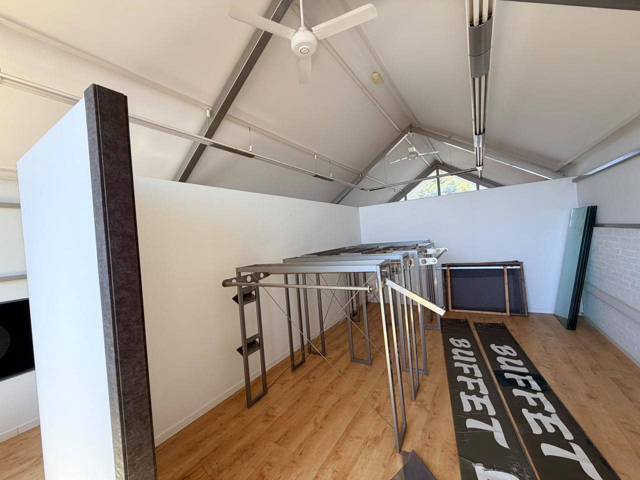 1 quarto Empresa para arrendar em La Nucia - 2 000 € (Ref: 9989977)