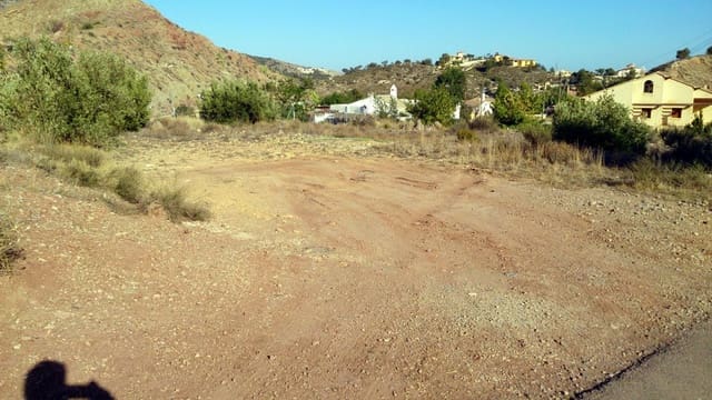 Grunde uden byggetilladelser til salg i Finestrat Pueblo, Finestrat - € 68.000 (Ref: 2943692)