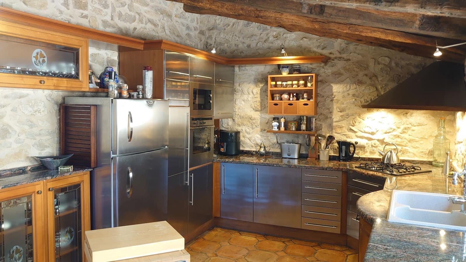 5 bedroom Villa for sale in Relleu with pool garage - € 1,650,000 (Ref: 3099691)