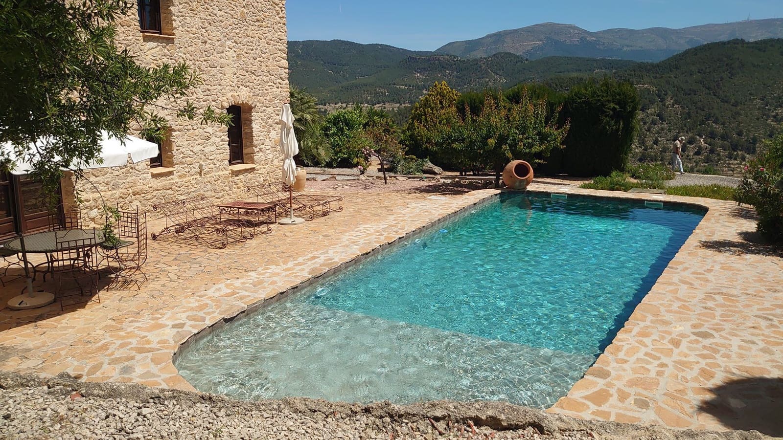 5 bedroom Villa for sale in Relleu with pool garage - € 1,650,000 (Ref: 3099691)