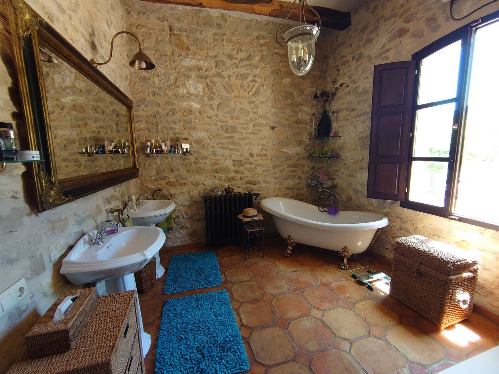 5 bedroom Villa for sale in Relleu with pool garage - € 1,650,000 (Ref: 3099691)