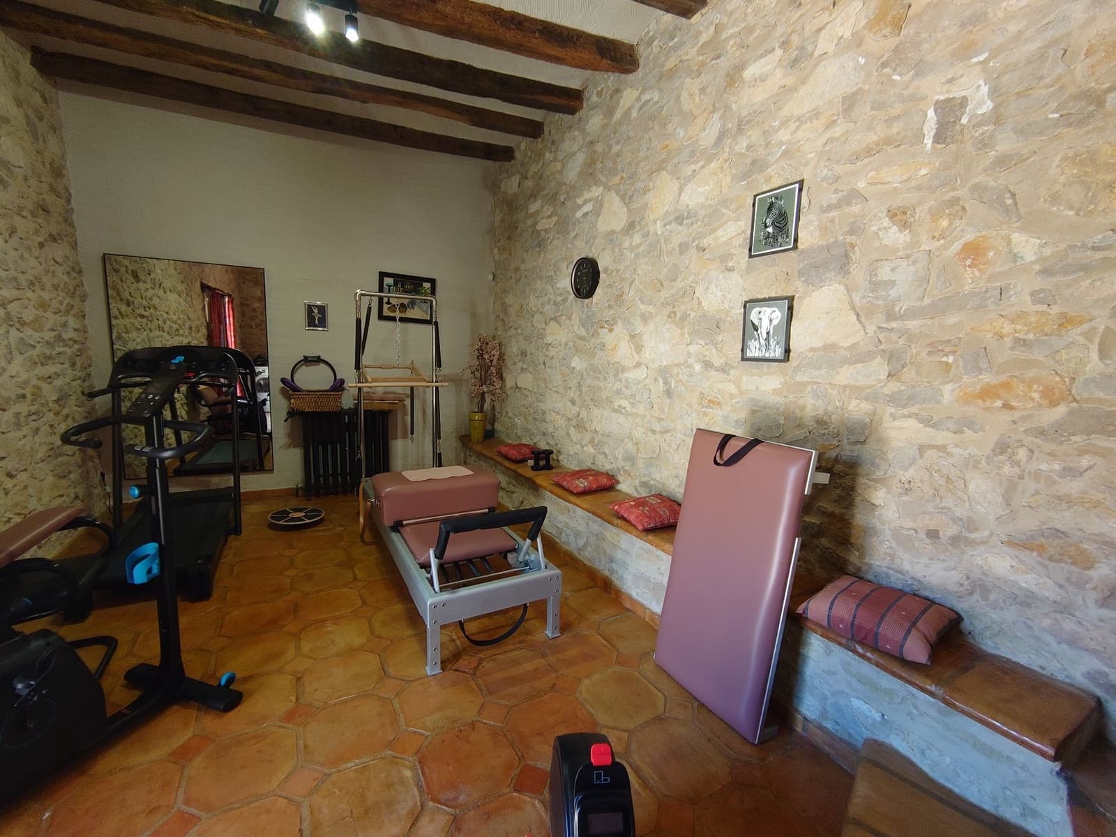 5 bedroom Villa for sale in Relleu with pool garage - € 1,650,000 (Ref: 3099691)
