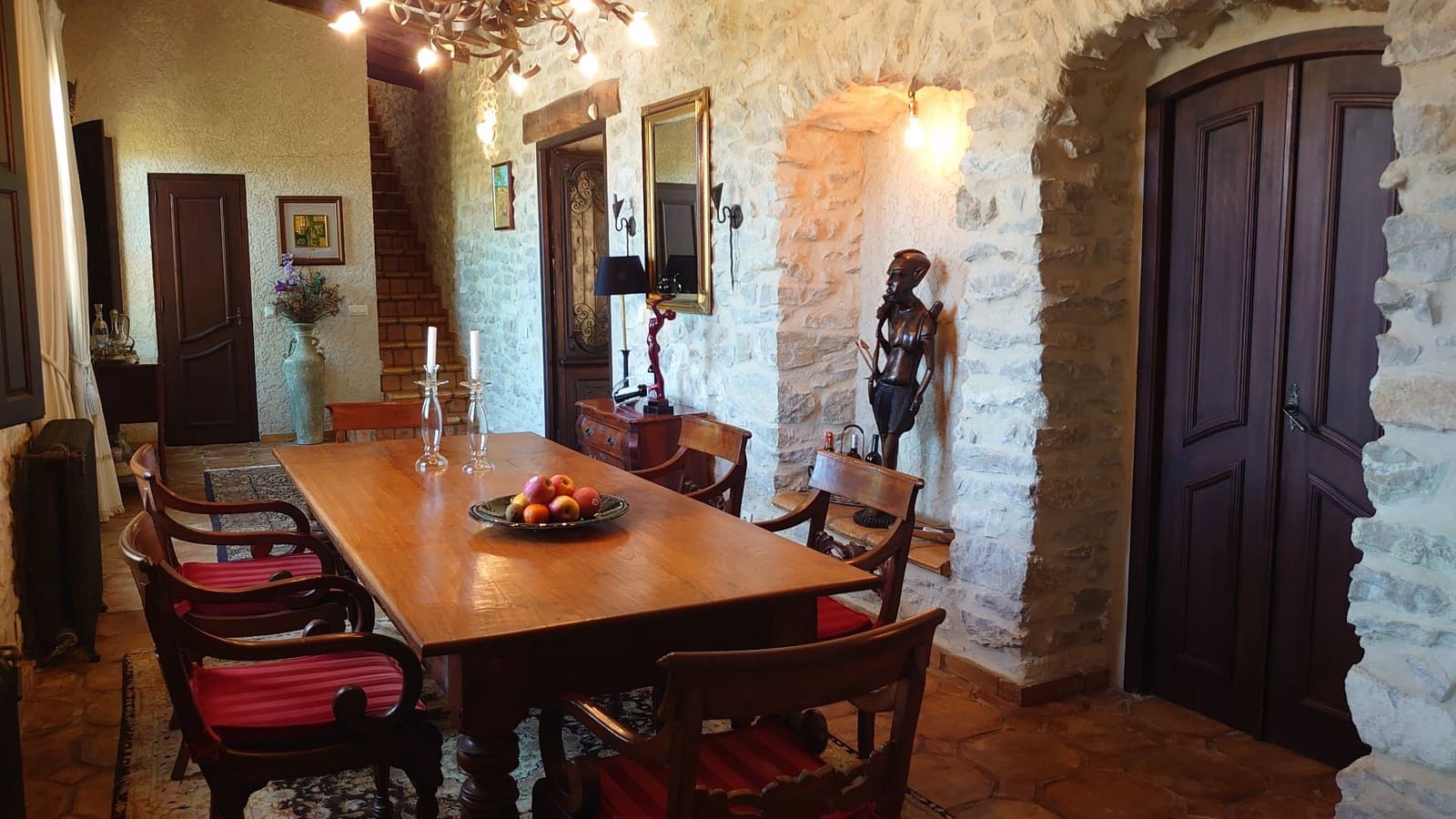 5 bedroom Villa for sale in Relleu with pool garage - € 1,650,000 (Ref: 3099691)