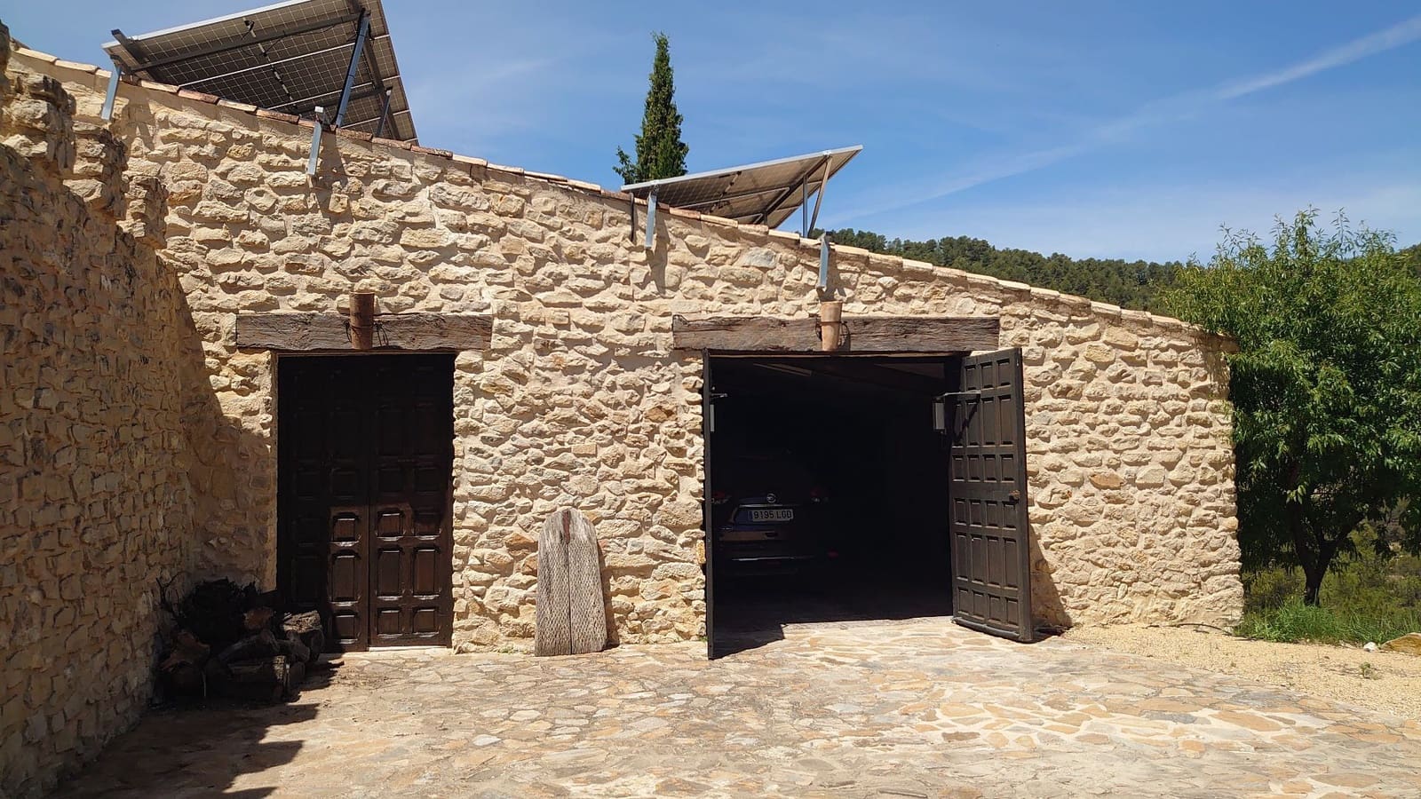 5 bedroom Villa for sale in Relleu with pool garage - € 1,650,000 (Ref: 3099691)