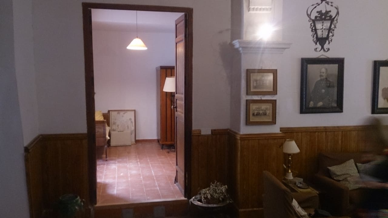 8 soveværelse Byhus til salg i Sella - € 430.000 (Ref: 3216992)