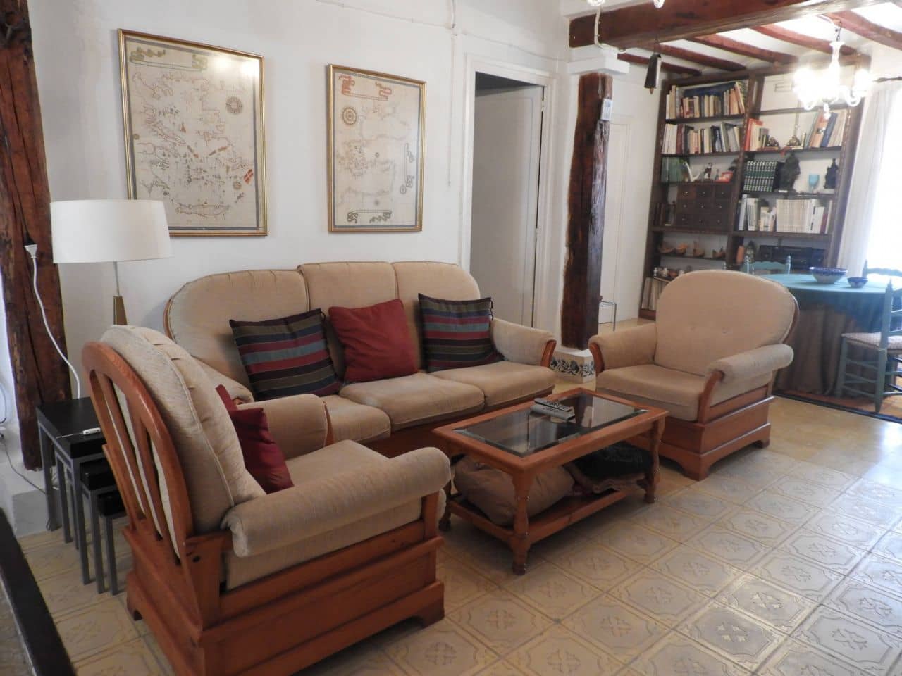 8 soveværelse Byhus til salg i Sella - € 430.000 (Ref: 3216992)