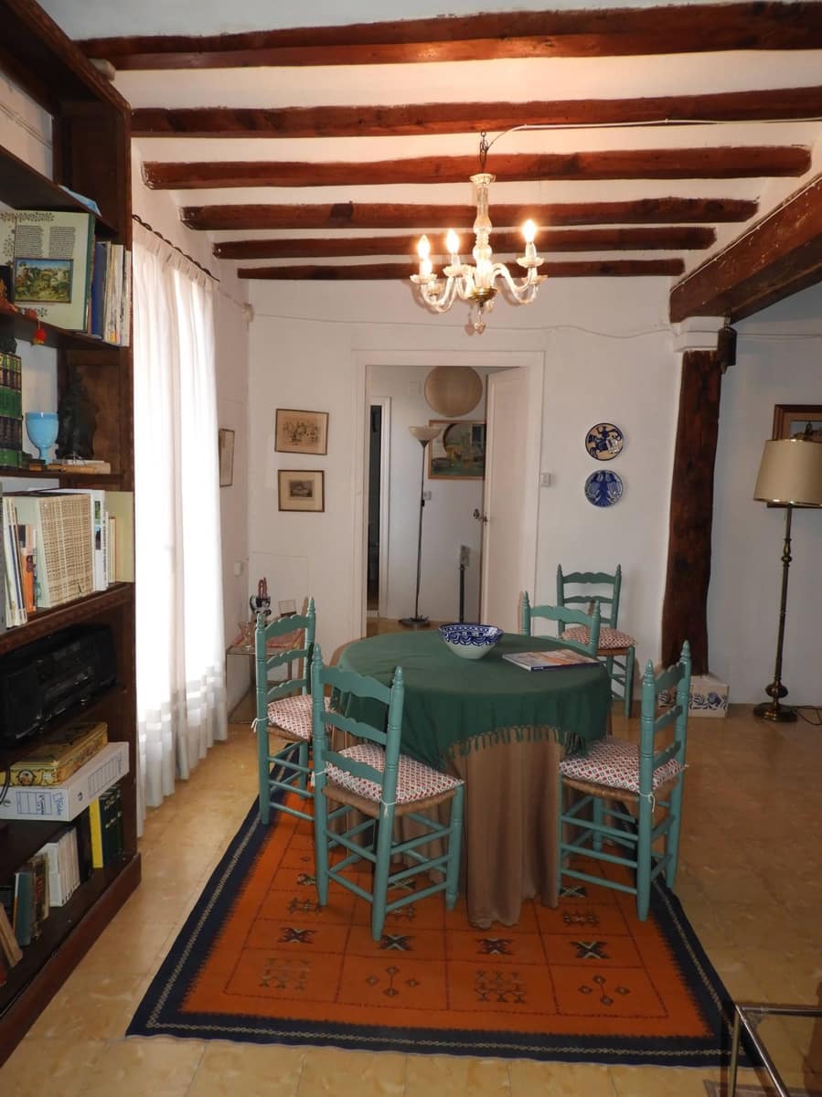 8 soveværelse Byhus til salg i Sella - € 430.000 (Ref: 3216992)