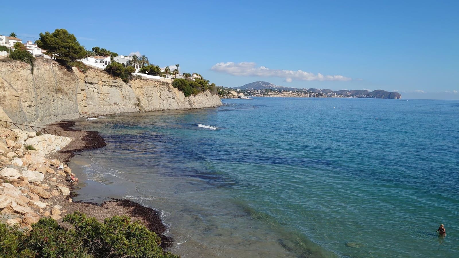 15 sypialnia Hotel na sprzedaż w Calpe / Calp z basenem garażem - 1 050 000 € (Ref: 3277201)