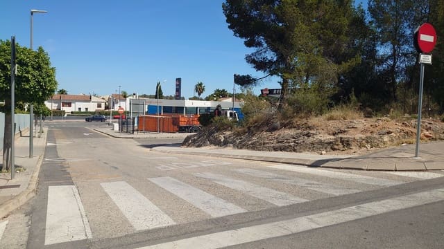 Teren niezagospodarowany na sprzedaż w La Nucia Pueblo  , La Nucia - 460 000 € (Ref: 3426390)