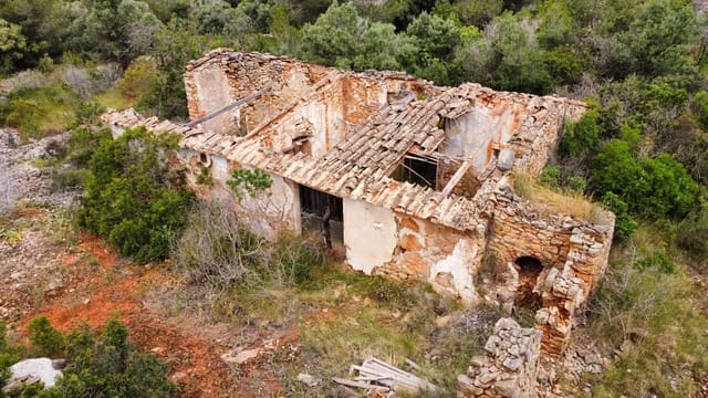 3 bedroom Finca/Country House for sale in Benissa - € 180,000 (Ref: 4159360)