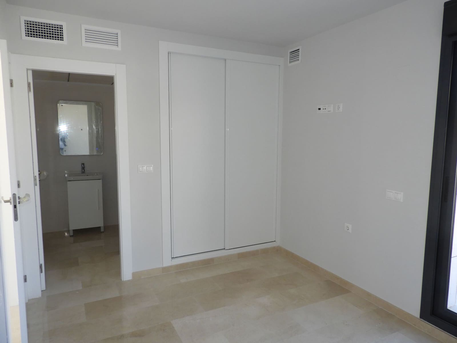 5 makuuhuone Huvila myytävänä paikassa Finestrat mukana uima-altaan - 780 000 € (Ref: 5644679)