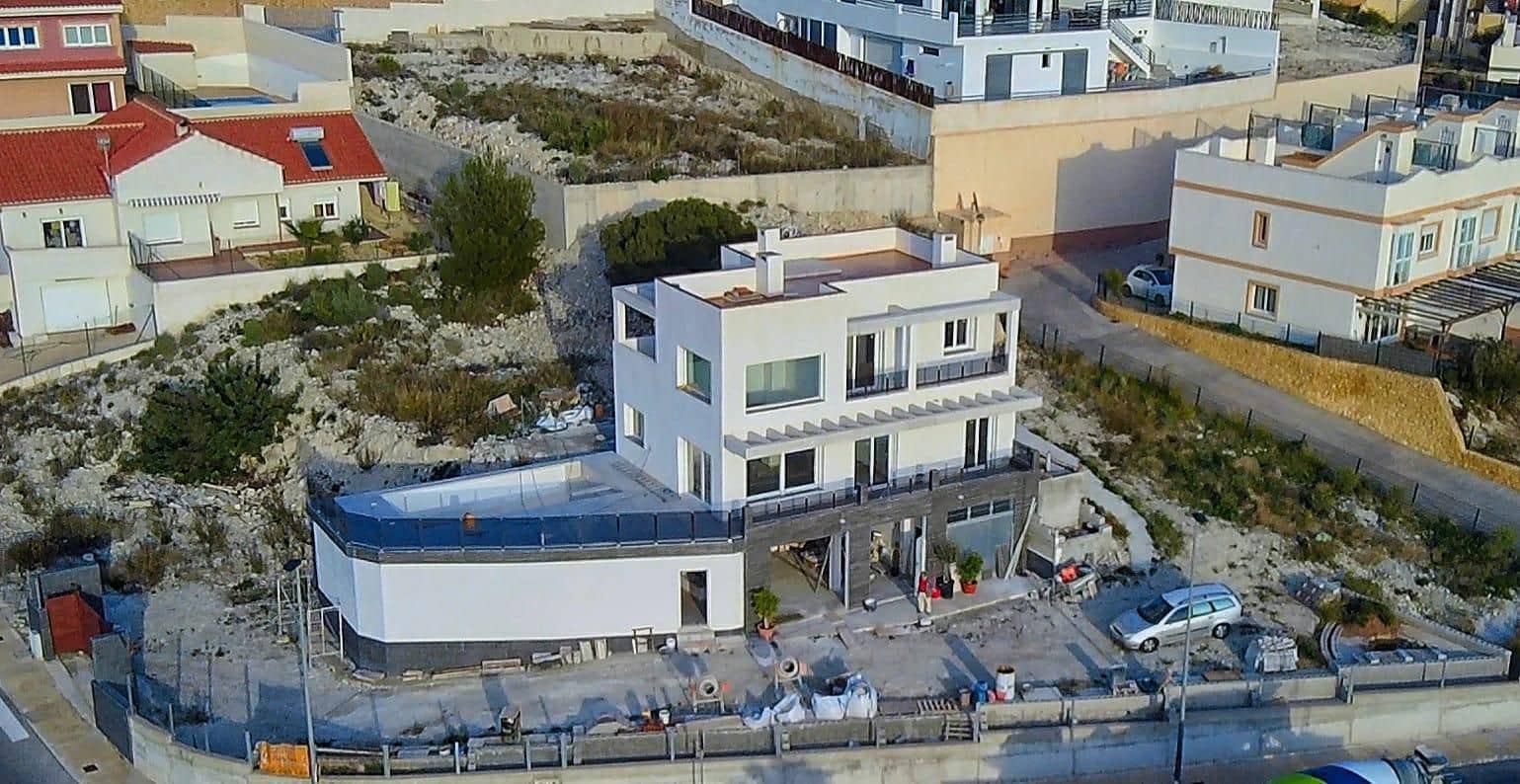 Chalet de 3 habitaciones en Finestrat en venta con garaje - 695.000 € (Ref: 6013607)