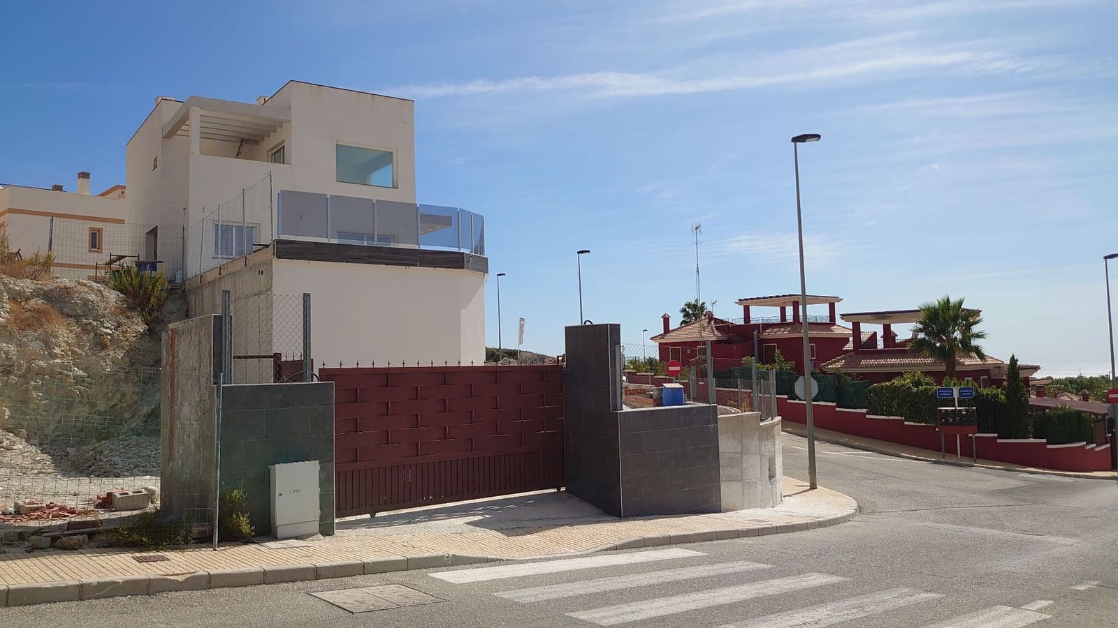 Chalet de 3 habitaciones en Finestrat en venta con garaje - 695.000 € (Ref: 6013607)