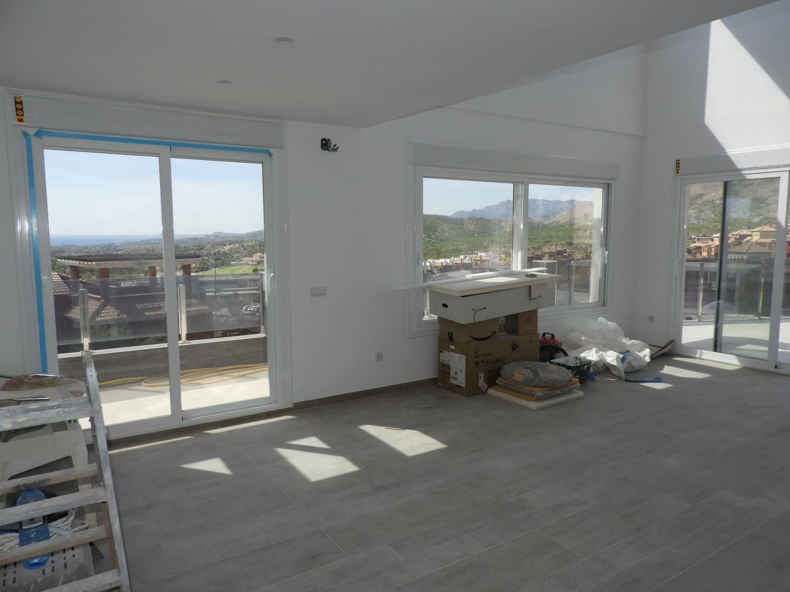 Chalet de 3 habitaciones en Finestrat en venta con garaje - 695.000 € (Ref: 6013607)