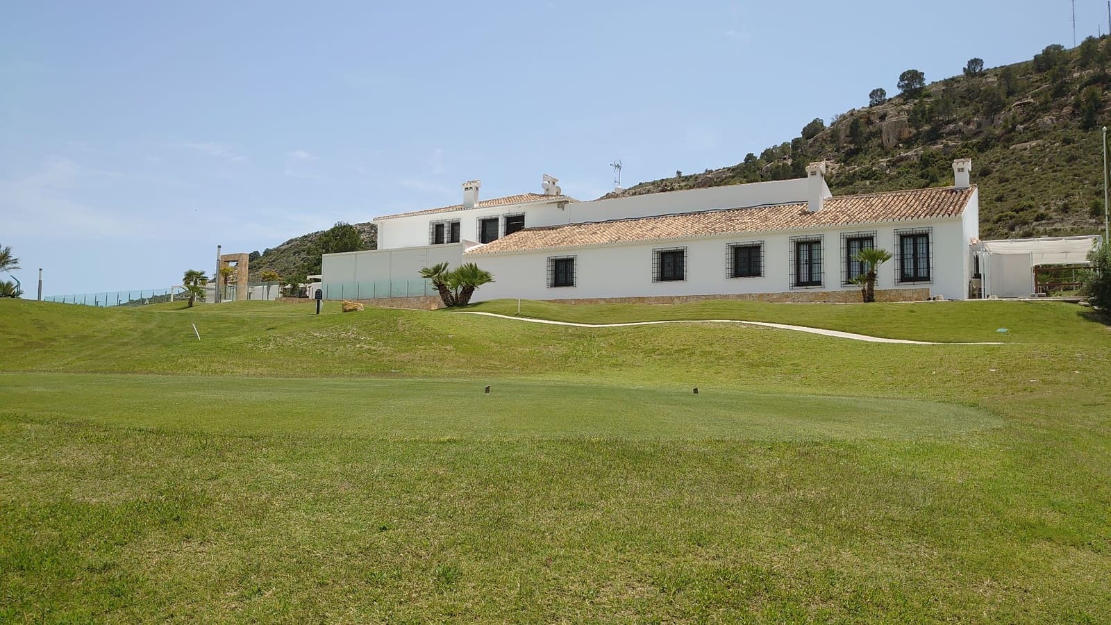 3 soveværelse Bungalow til salg i Monforte del Cid med swimmingpool - € 489.000 (Ref: 6129684)