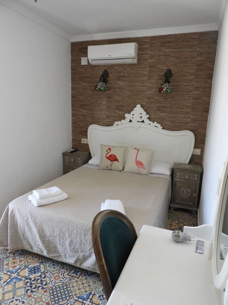 9 soveværelse Hotel til salg i Calpe / Calp med swimmingpool garage - € 850.000 (Ref: 6420317)