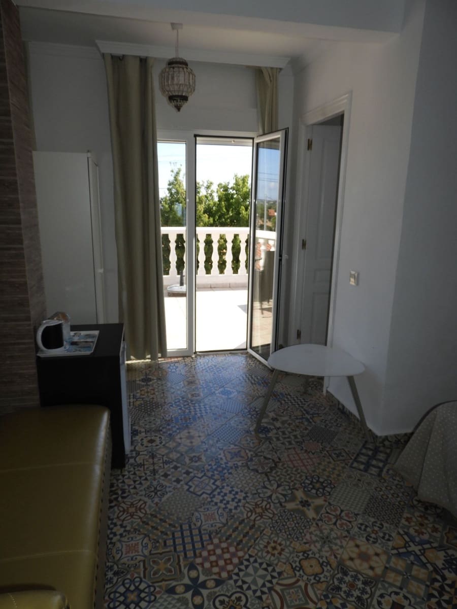 9 soveværelse Hotel til salg i Calpe / Calp med swimmingpool garage - € 850.000 (Ref: 6420317)