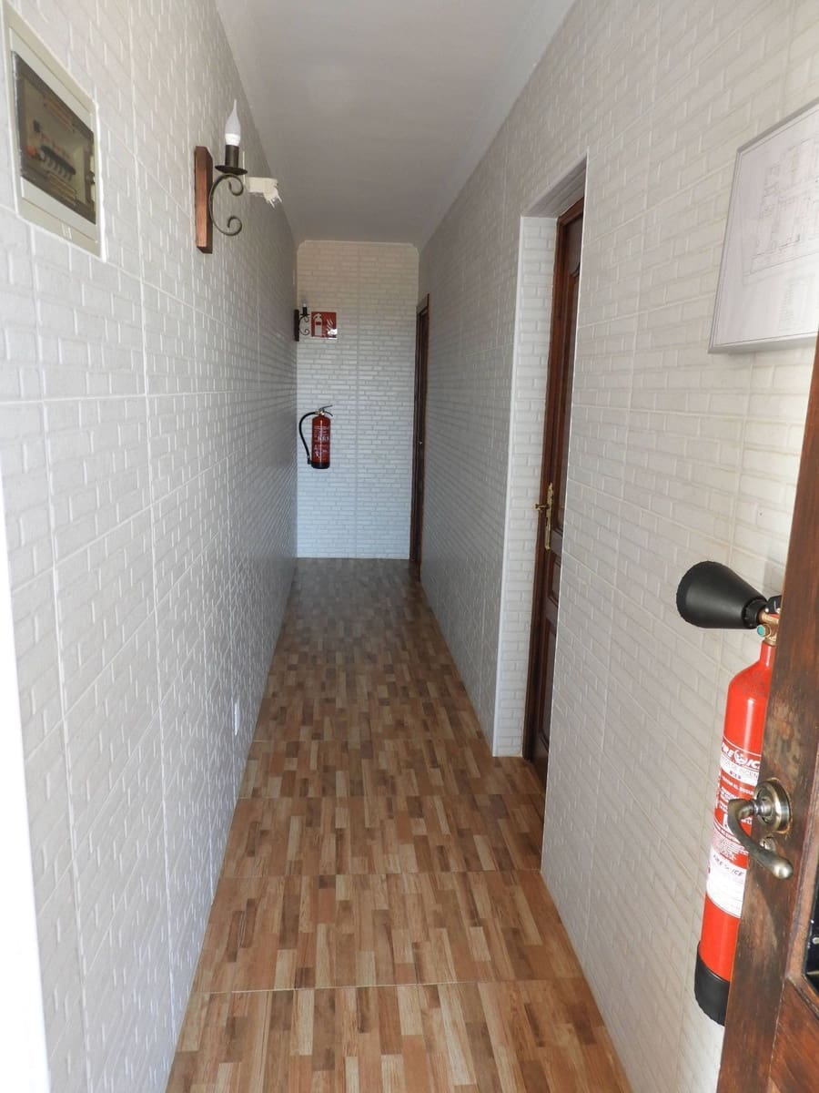 9 soveværelse Hotel til salg i Calpe / Calp med swimmingpool garage - € 850.000 (Ref: 6420317)