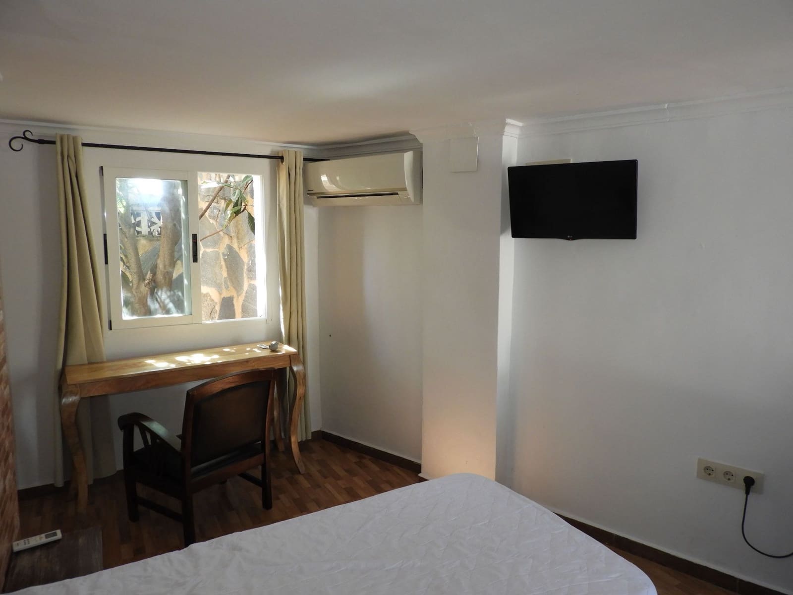 9 soveværelse Hotel til salg i Calpe / Calp med swimmingpool garage - € 850.000 (Ref: 6420317)