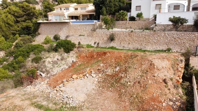 Undeveloped Land for sale in Moraira, Teulada-Moraira - € 1,600,000 (Ref: 7180694)