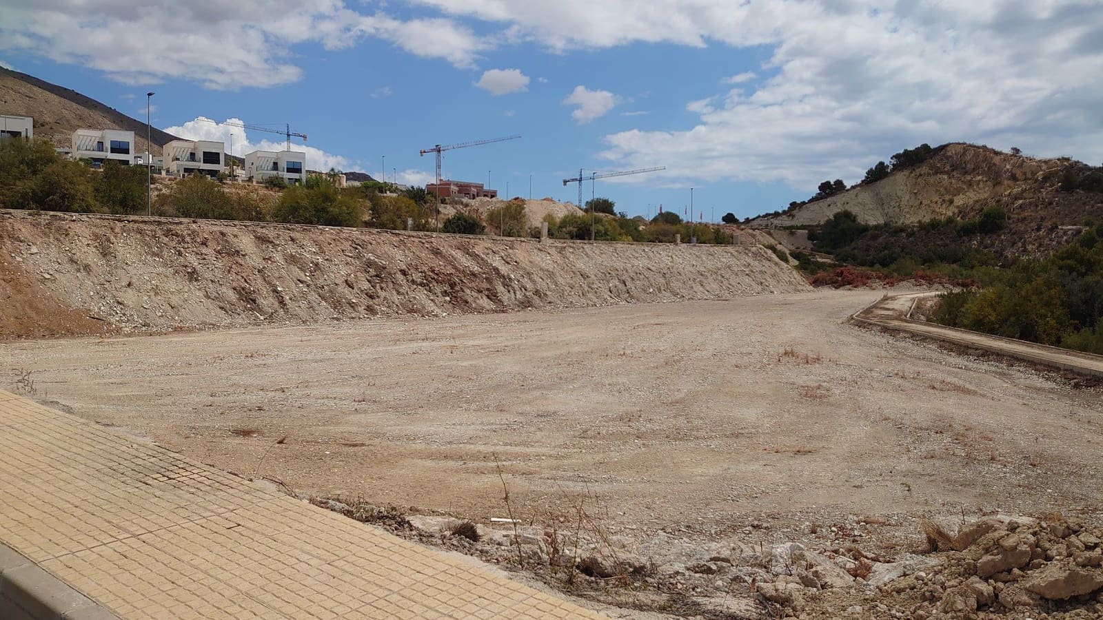 Grunde uden byggetilladelser til salg i Finestrat - € 1.400.000 (Ref: 7567037)