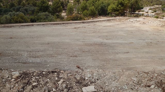 Grunde uden byggetilladelser til salg i Finestrat - € 1.400.000 (Ref: 7567037)