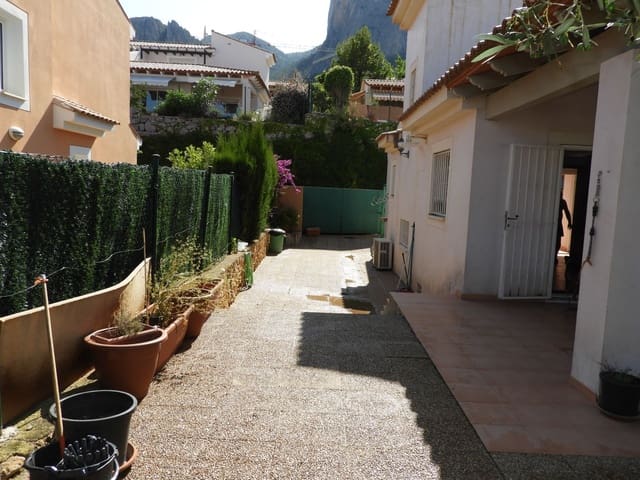 5 slaapkamer Bungalow te koop in Polop met zwembad - € 316.000 (Ref: 7654383)