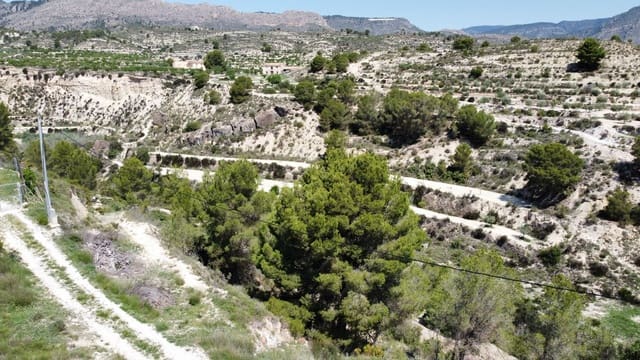 Rakentamaton maa myytävänä paikassa Relleu - 35 000 € (Ref: 7654384)