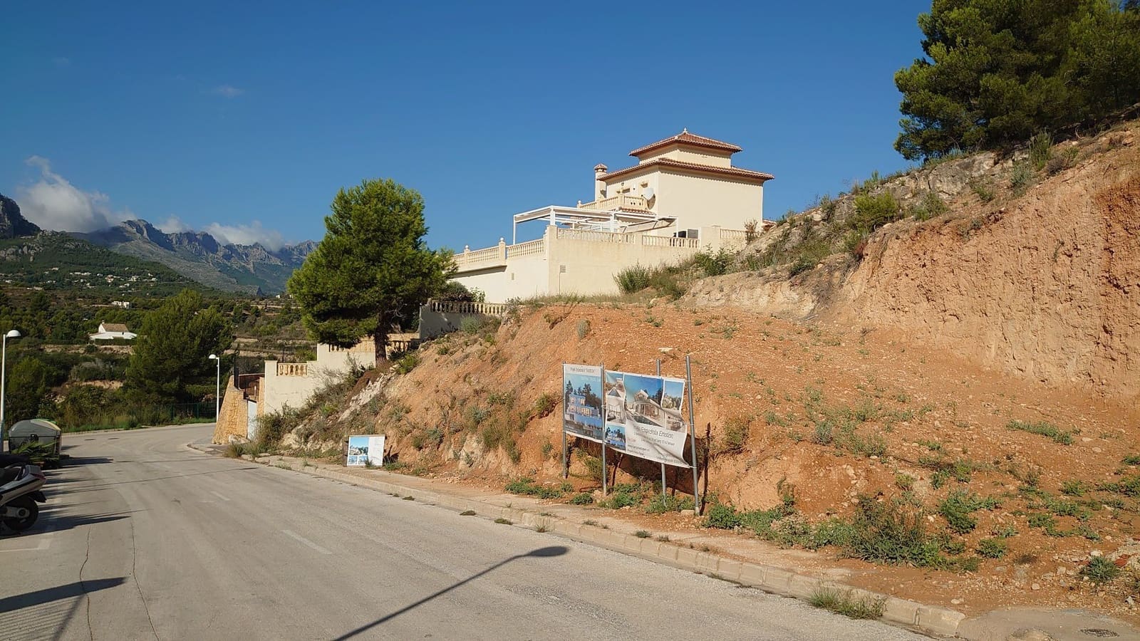 Ubebygd land til salgs i Calpe / Calp - € 237 000 (Ref: 7788461)