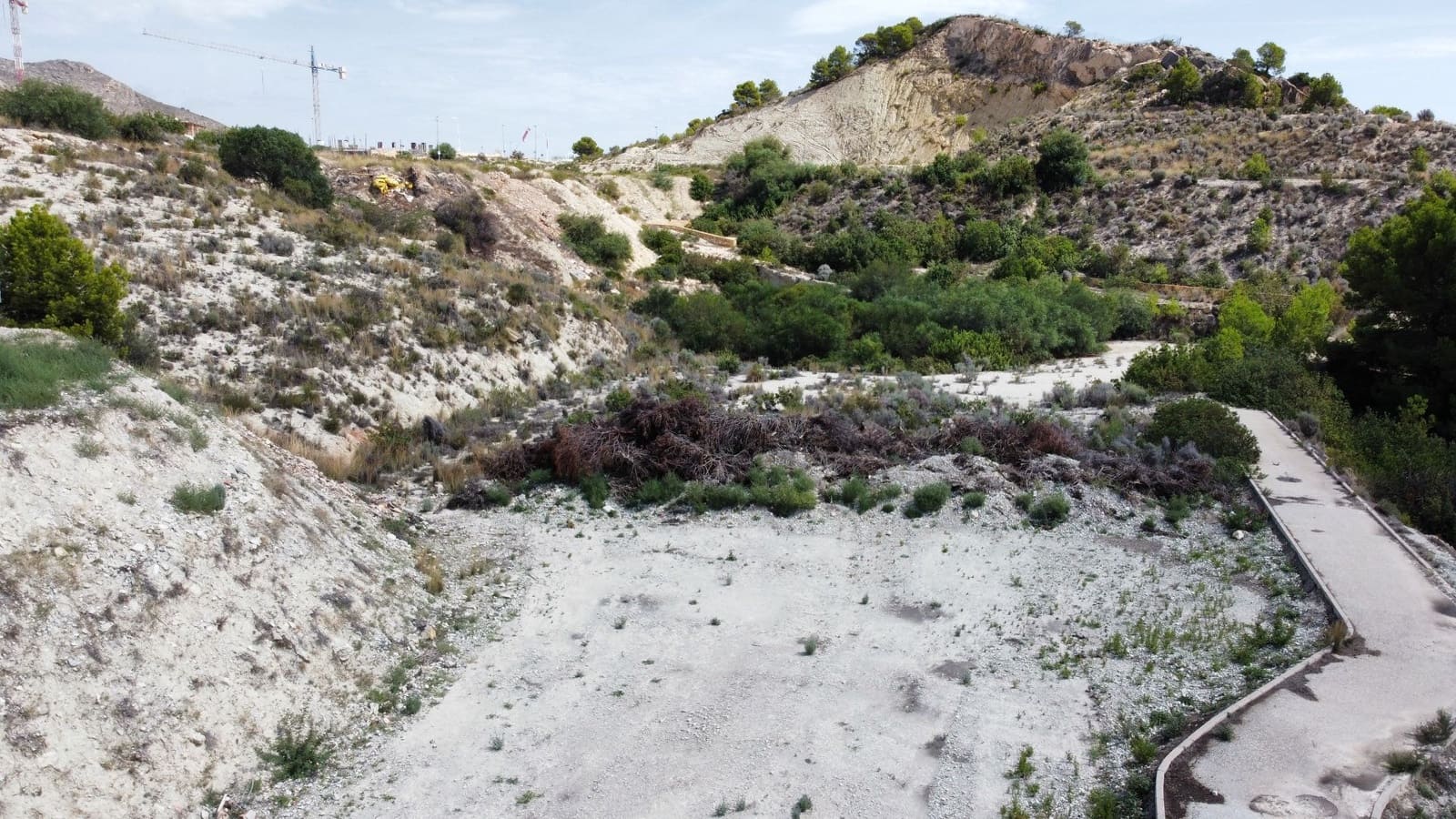 Grunde uden byggetilladelser til salg i Finestrat - € 664.854 (Ref: 7820223)