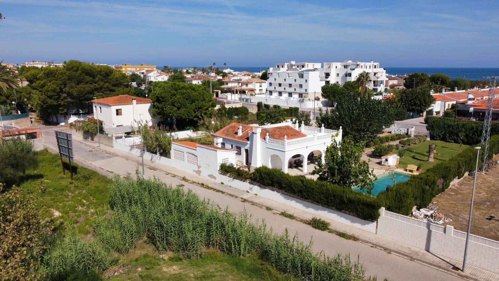 Grunde uden byggetilladelser til salg i Denia - € 1.080.000 (Ref: 7846650)