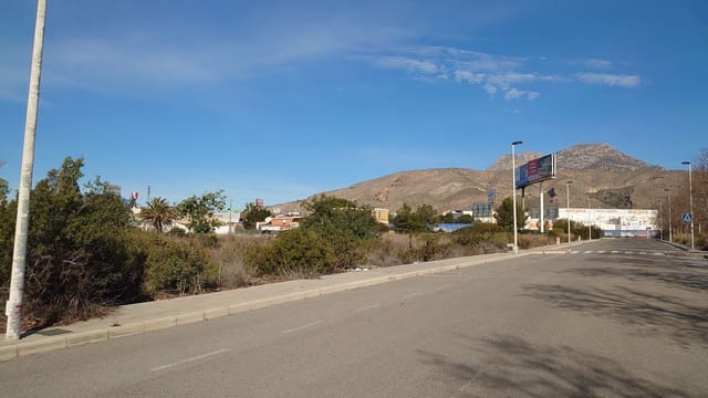 Grunde uden byggetilladelser til salg i Finestrat - € 1.900.000 (Ref: 8322431)