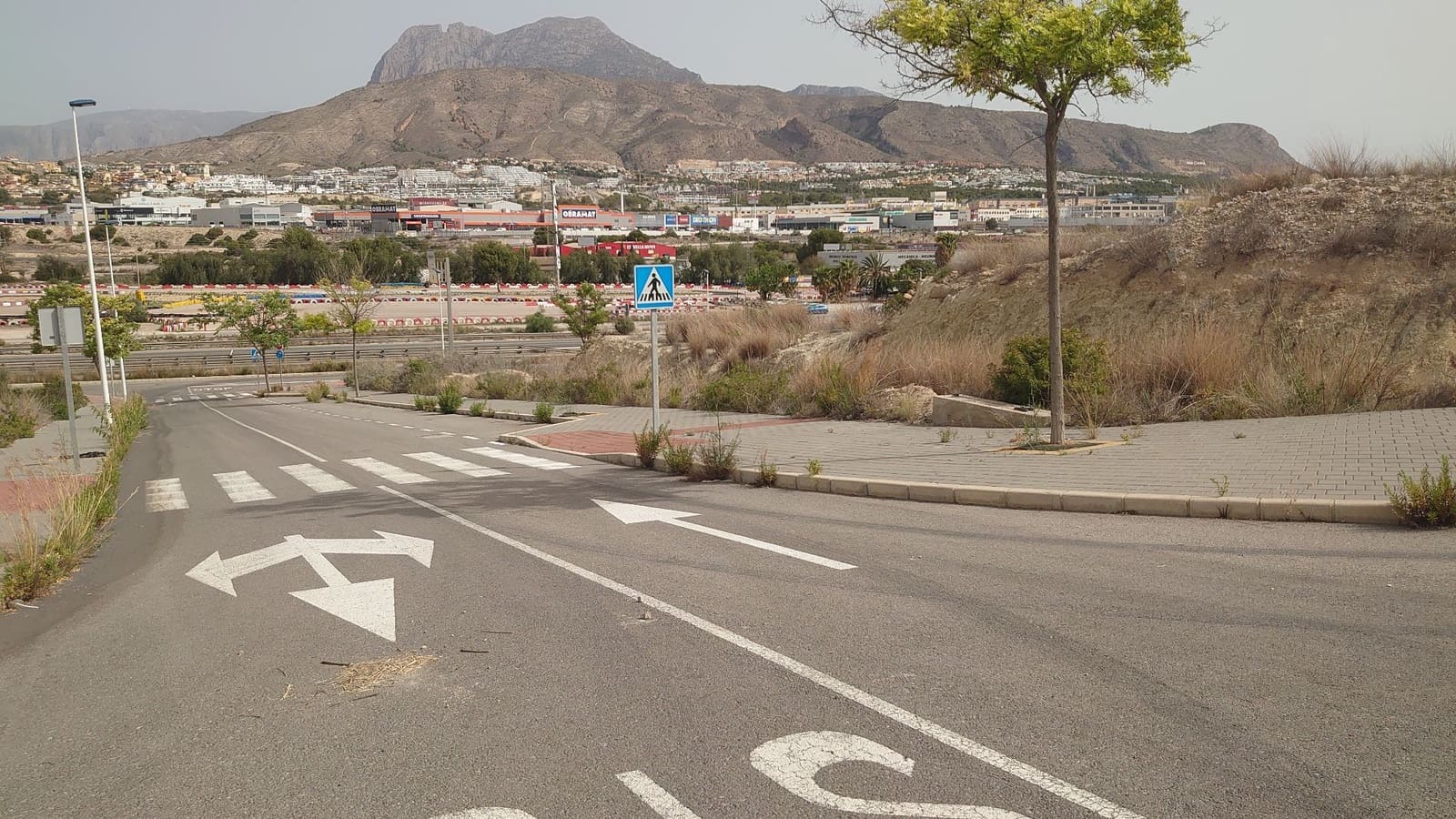 Grunde uden byggetilladelser til leje i La Villajoyosa / Vila Joiosa - € 5.800 (Ref: 8347579)