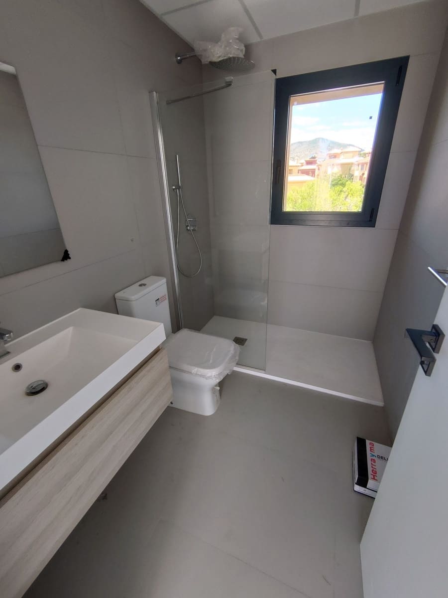 4 Zimmer Villa zu verkaufen in Finestrat mit Pool - 920.000 € (Ref: 8411252)