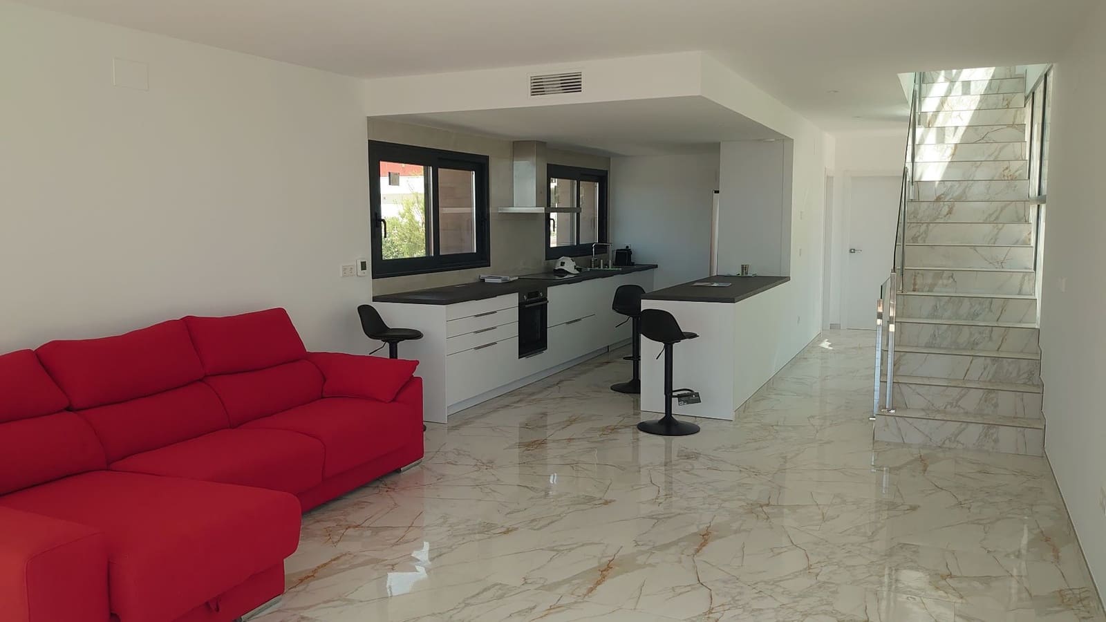 4 Zimmer Villa zu verkaufen in Finestrat mit Pool - 920.000 € (Ref: 8411252)