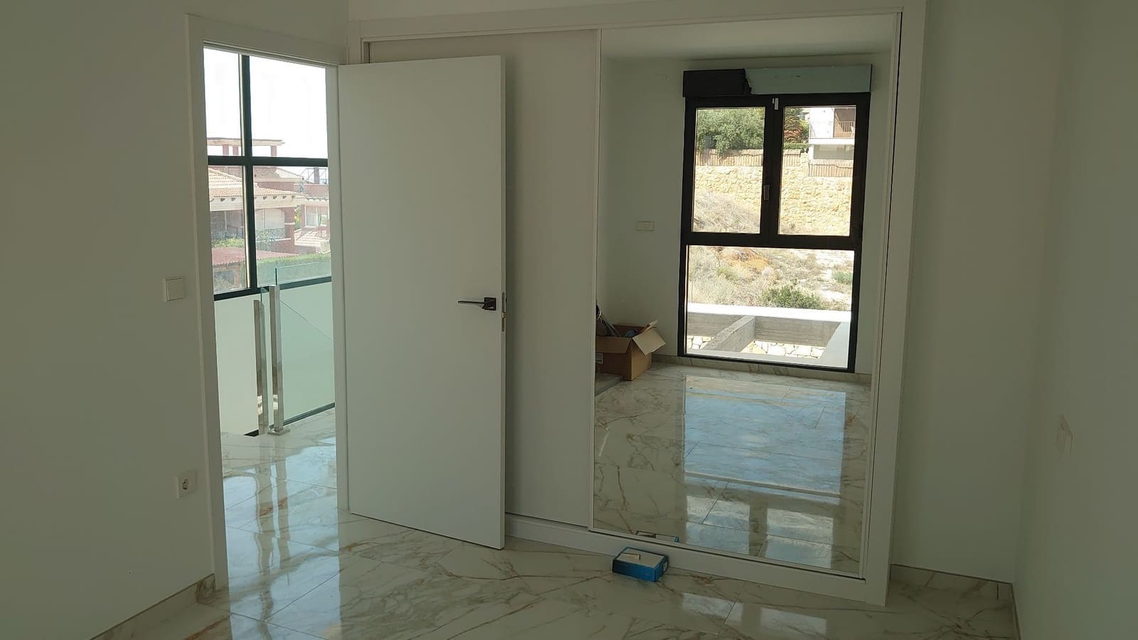 4 Zimmer Villa zu verkaufen in Finestrat mit Pool - 920.000 € (Ref: 8411252)