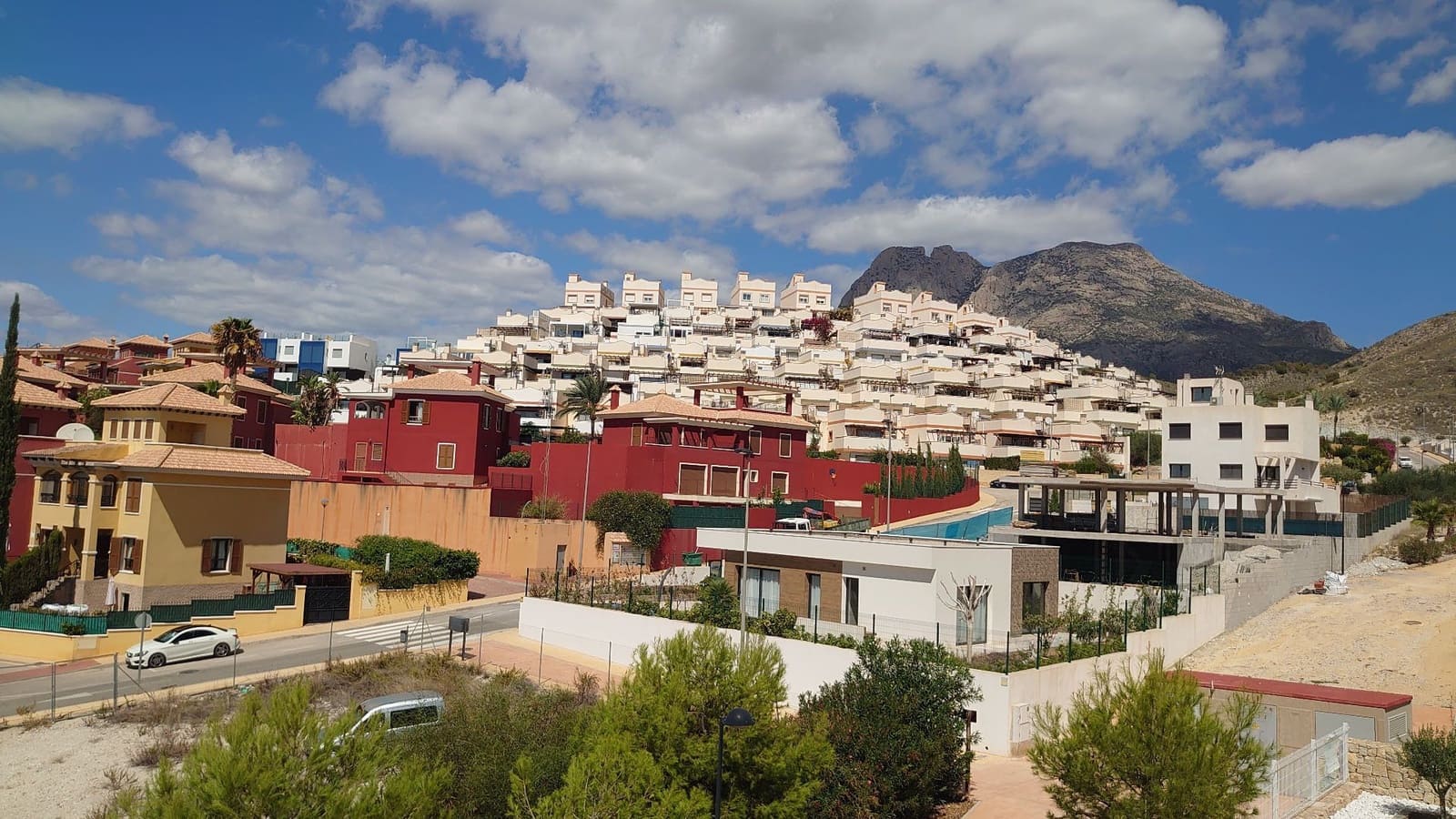 4 Zimmer Villa zu verkaufen in Finestrat mit Pool - 920.000 € (Ref: 8411252)