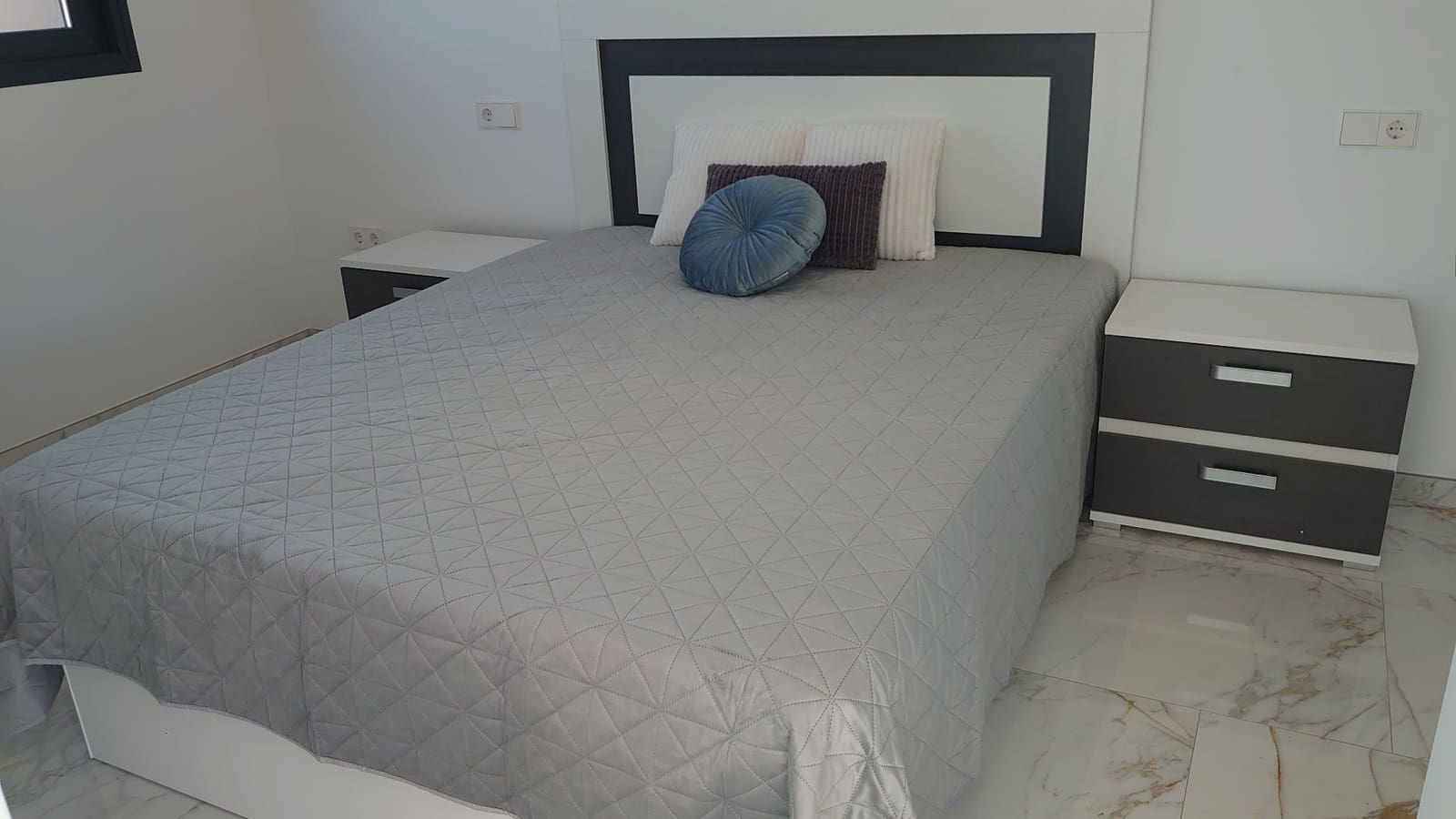 4 Zimmer Villa zu verkaufen in Finestrat mit Pool - 920.000 € (Ref: 8411252)