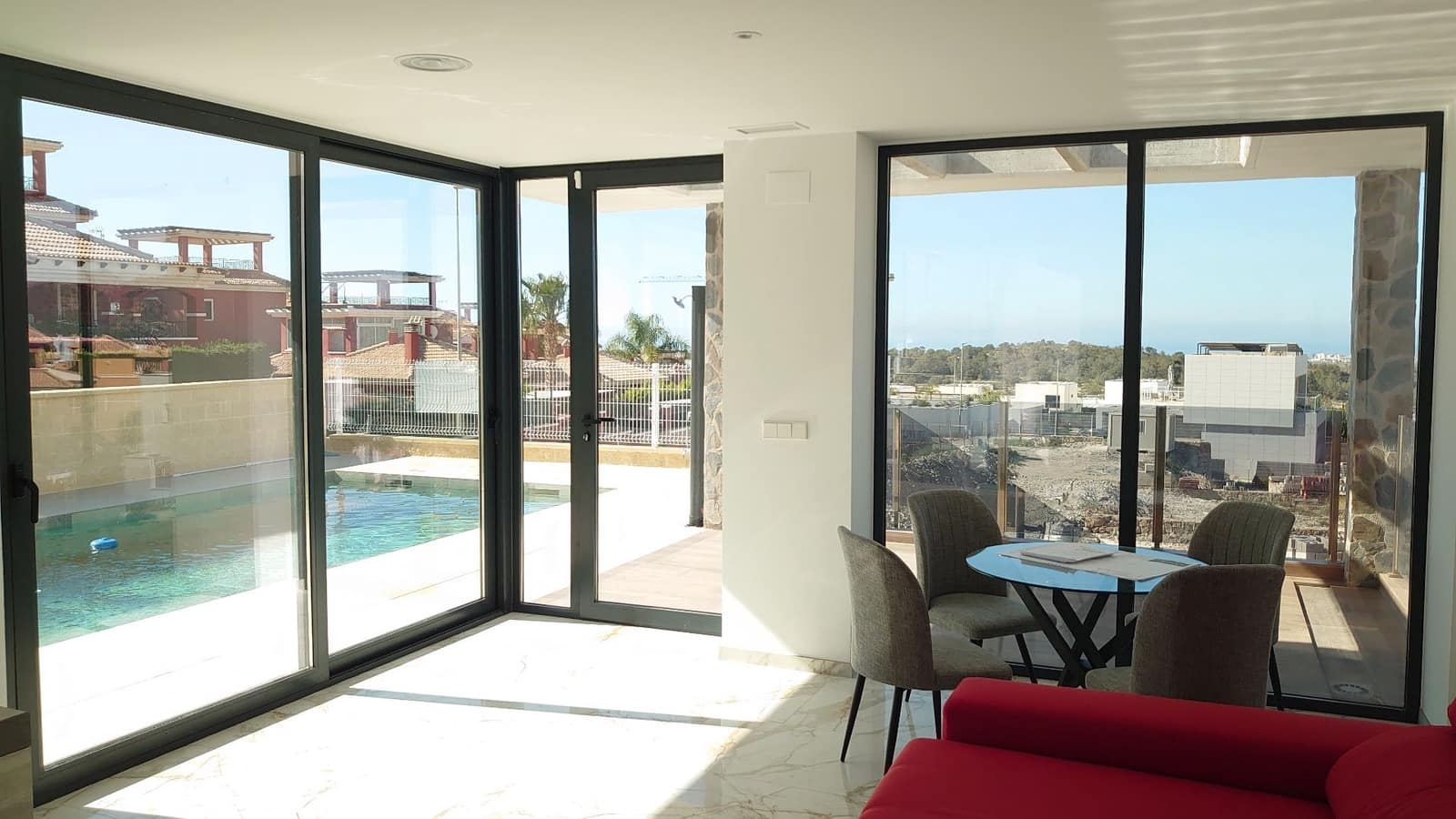 4 Zimmer Villa zu verkaufen in Finestrat mit Pool - 920.000 € (Ref: 8411252)