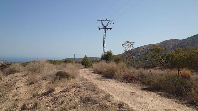 Grunde uden byggetilladelser til salg i Finestrat Pueblo, Finestrat - € 220.000 (Ref: 8451908)